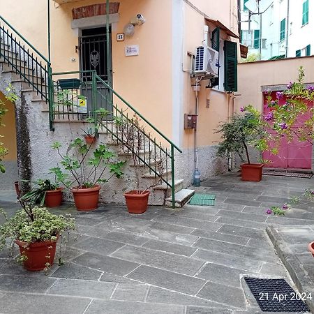 Appartamento Il Vicolo La Spezia Cinque Terre ภายนอก รูปภาพ